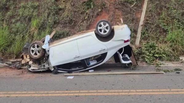 Acidente ocorreu na ES 164, na madrugada de domingo (29); condutor recusou o bafômetro, mas exame de constatação indicou consumo de álcool