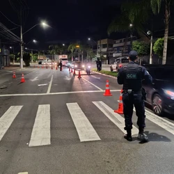 O homem, de 49 anos, quis enviar um Pix para um dos guardas para não ser detido; ele foi autuado já está no sistema prisional