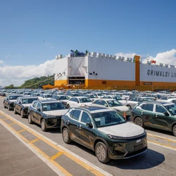 Versão híbrida plug-in do SUV tem autonomia combinada de até 1.420 km e deve ser lançado em breve, com produção nacional confirmada para o segundo semestre deste ano; preço ainda não foi divulgado