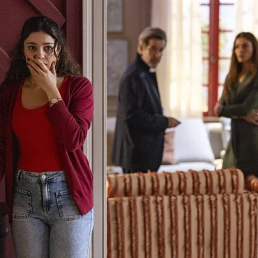 Imagem - Ausência de Sophie Charlotte no Melhores do Ano repercute, e atriz assiste 'do sofá'