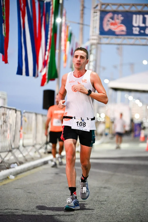 Capixaba André Cribari é Campeão de Ultramaratona 12h