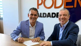 Ex-comandante-geral da PM deixa a corporação, assina ficha no partido de Gilson Daniel e passa a integrar estratégia eleitoral da sigla