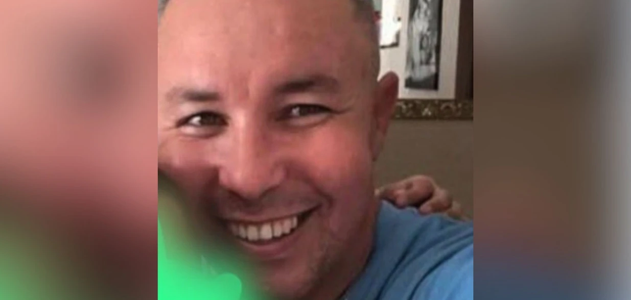 Cabo Luiz Gustavo Xavier do Vale é investigado por atirar e matar um casal no bairro Cruzeiro do Sul; vídeo mostra o momento em que ele desce da viatura, acompanhado de outros colegas, e executa as vítimas