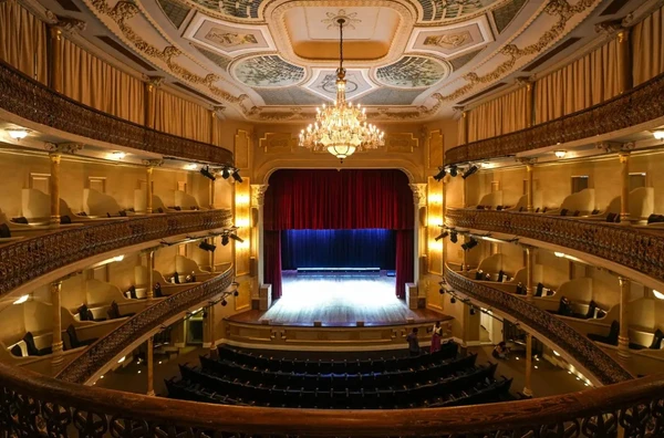 Theatro Carlos Gomes foi restaurado e reaberto em novembro de 2025