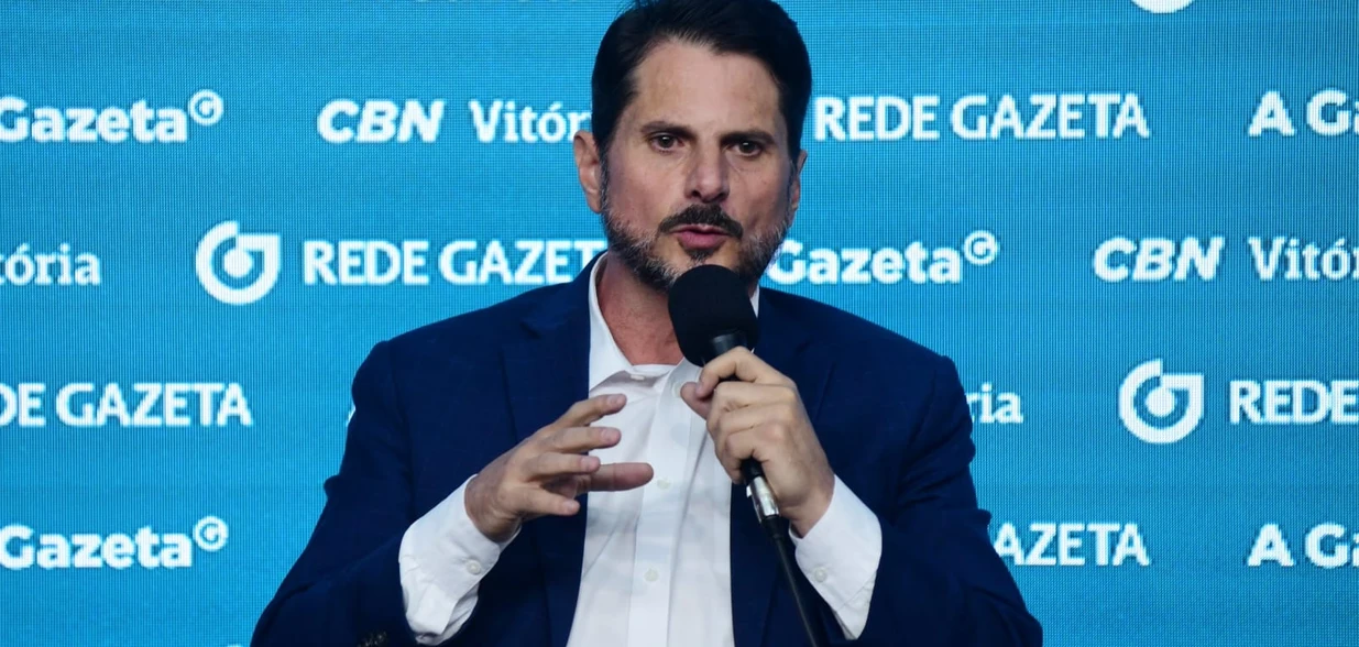 Ouça entrevista com o senador que tenta a reeleição nesta eleição geral de outubro