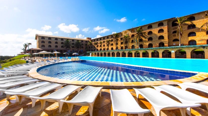 17. Coliseum Beach Resort - Beberibe