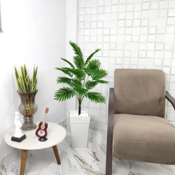 Planta Artificial Coqueiro com Vaso Ratan (Branco Marmorizado)
